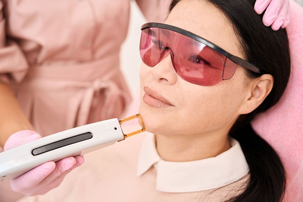 Service de laser et épilation permanente à Montréal, Laval, Rive-Sud, Rive-Nord - Hammam ZinaBelle à Montréal